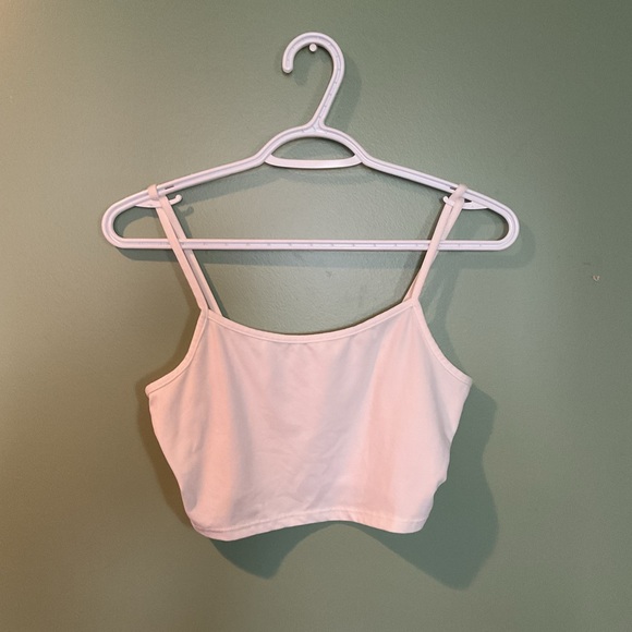 🌟2 for $20🌟 Basic White & Black Cropped Tank Tops - Picture 1 of 4